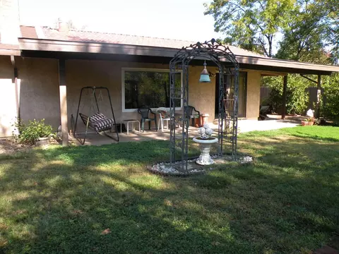 3615 Riverview Dr, Redding, CA 96001 photo 8