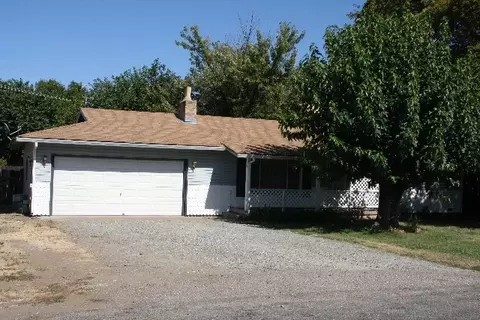 13496 Arch St, Red Bluff, CA 96080 photo 1