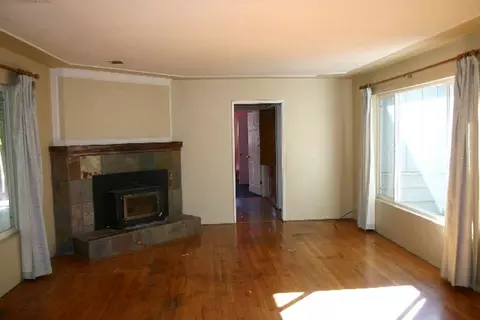 3538 Sacramento Dr, Redding, CA 96001 photo 3