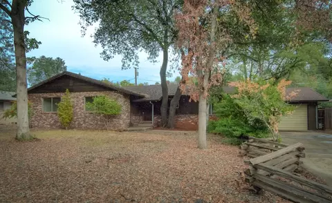 5063 Surrey Dr, Redding, CA 96002 photo 17