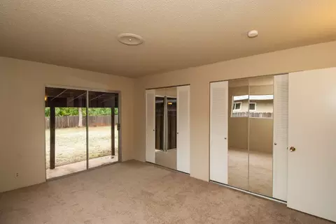 5063 Surrey Dr, Redding, CA 96002 photo 10
