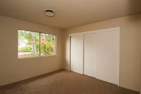 5063 Surrey Dr, Redding, CA 96002 photo 13