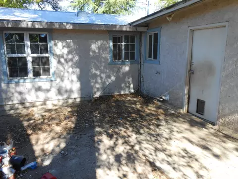 569 Parsons Dr, Redding, CA 96002 photo 3