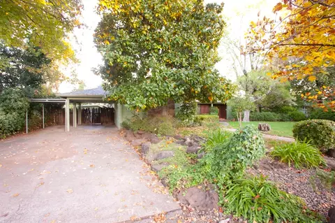 1025 Redbud Dr, Redding, CA 96001 photo 5
