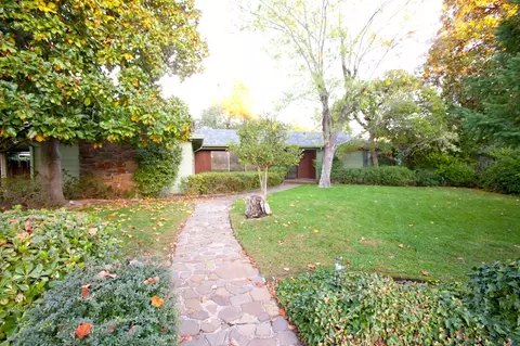 1025 Redbud Dr, Redding, CA 96001 photo 4