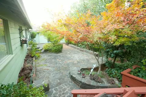1025 Redbud Dr, Redding, CA 96001 photo 7