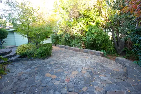 1025 Redbud Dr, Redding, CA 96001 photo 16