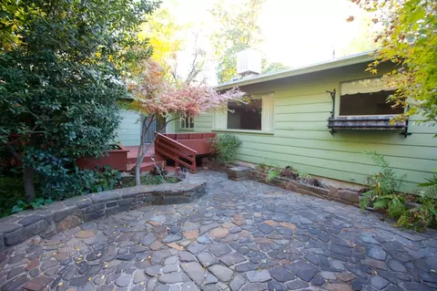 1025 Redbud Dr, Redding, CA 96001 photo 14