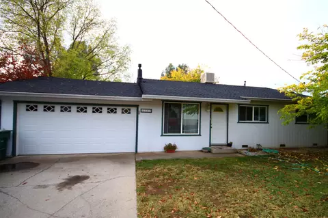 1199 Riviera Dr, Redding, CA 96001 photo 1