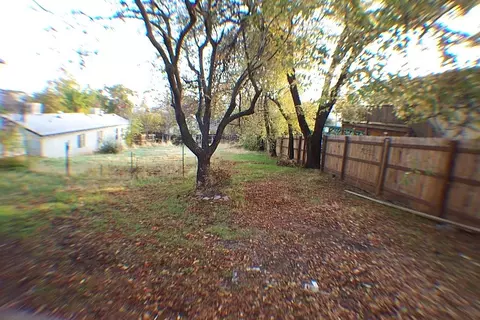 1569 Willis St, Redding, CA 96001 photo 32