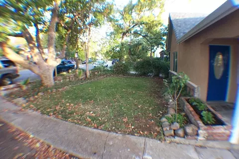 1569 Willis St, Redding, CA 96001 photo 2