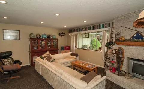 601 Joaquin Ave, Redding, CA 96002 photo 10