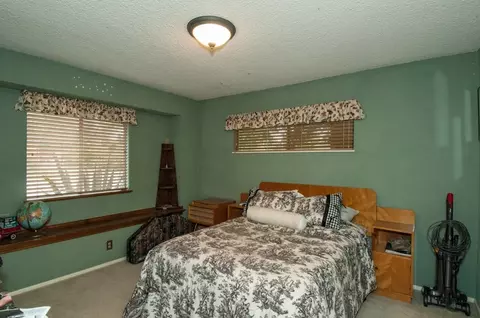 601 Joaquin Ave, Redding, CA 96002 photo 12