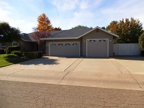 2320 Dartmouth, Redding, CA 96001 photo 2