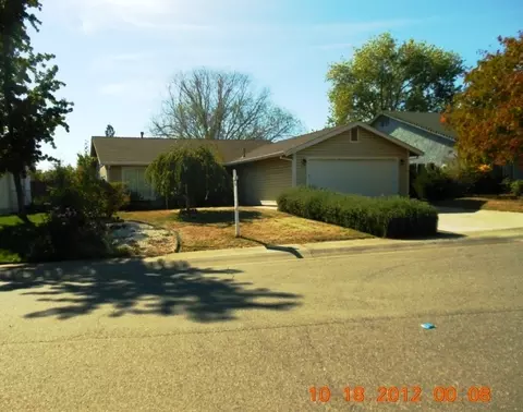 2001 Yahi Ln, Redding, CA 96002 photo 1