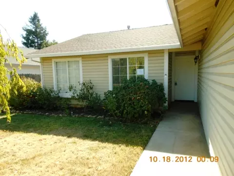 2001 Yahi Ln, Redding, CA 96002 photo 2