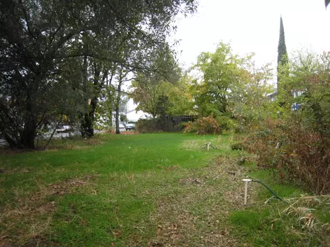 1738 Victor, Redding, CA 96002 photo 8
