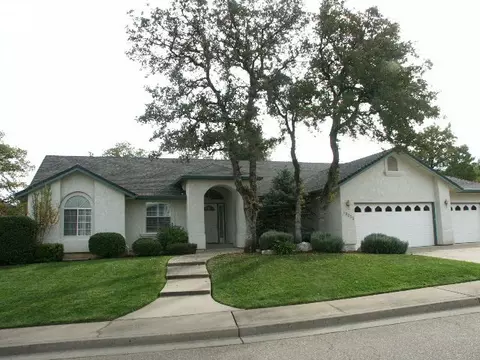 19235 Snowburst Ct, Redding, CA 96003 photo 1