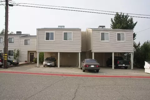 440 Buckeye Ter, Redding, CA 96003 photo 3