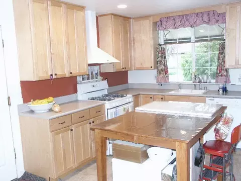 4615 Enchanted, Redding, CA 96001 photo 2