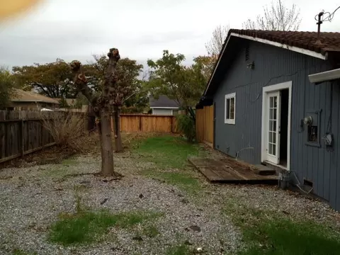 2614 Belladonna St, Redding, CA 96002 photo 3