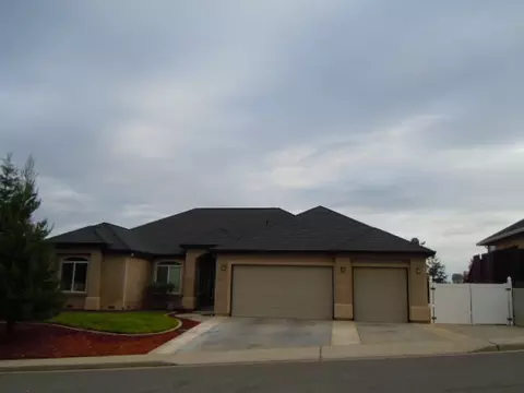 547 Fair Hl, Redding, CA 96003 photo 4