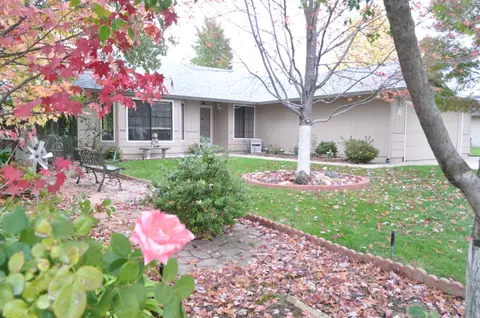 1710 Sterling Dr, Redding, CA 96003 photo 1
