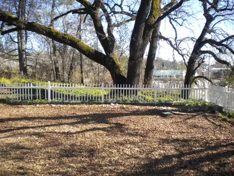 1448 Benton Dr, Redding, CA 96003 photo 2