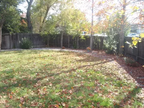2199 Wicklow St, Redding, CA 96001 photo 8