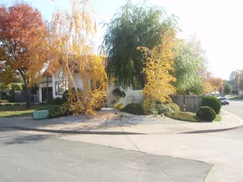 2199 Wicklow St, Redding, CA 96001 photo 1