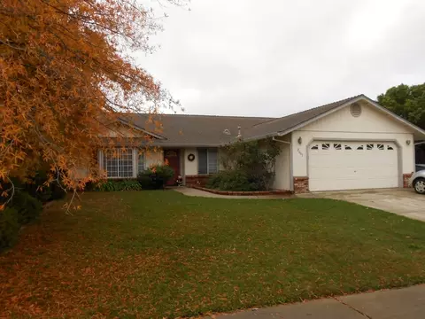 2661 Atrium Way, Redding, CA 96003 photo 4