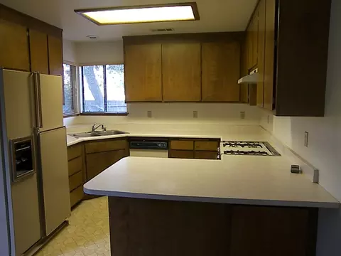 3908 Brightwood Dr, Redding, CA 96002 photo 2