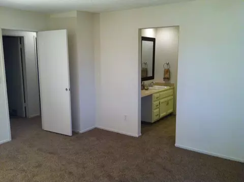 3995 Riverview Dr, Redding, CA 96001 photo 18