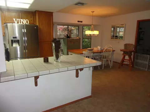 1899 Sutterwood Dr, Redding, CA 96002 photo 6
