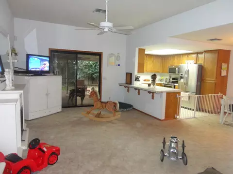 1899 Sutterwood Dr, Redding, CA 96002 photo 8