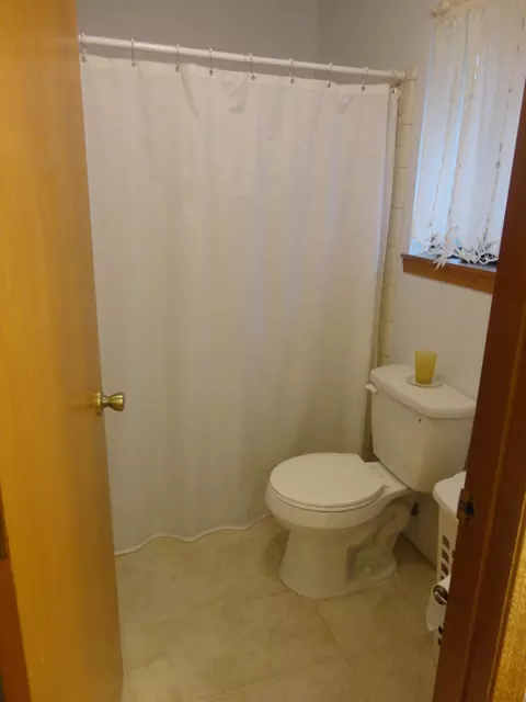 1899 Sutterwood Dr, Redding, CA 96002 photo 5