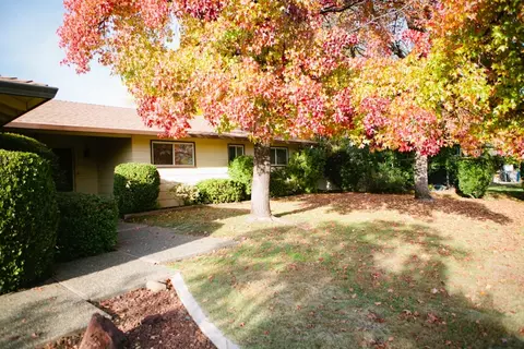 3025 Winding Way, Redding, CA 96003 photo 1