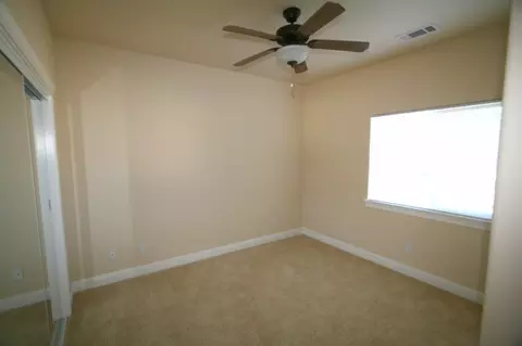 2279 Wicklow St, Redding, CA 96001 photo 8