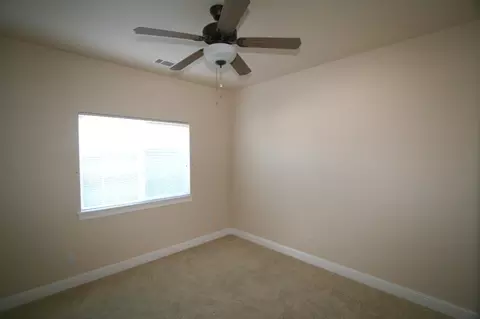 2279 Wicklow St, Redding, CA 96001 photo 10