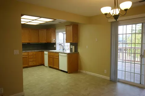 3880 Westgate Ave, Redding, CA 96001 photo 6