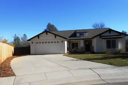 4679 Nantucket Dr, Redding, CA 96001 photo 1