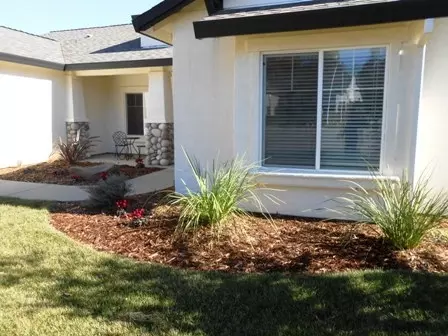 4679 Nantucket Dr, Redding, CA 96001 photo 2