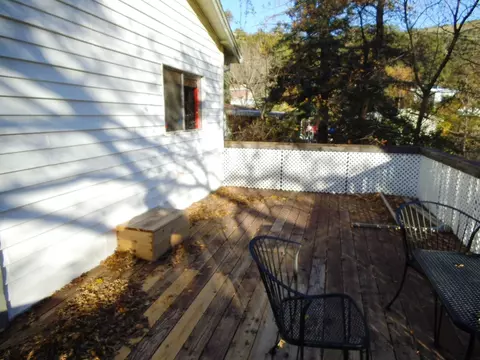 14873 Lamoine Dr, Redding, CA 96003 photo 37