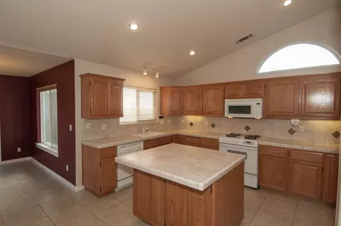 19240 Hollow Ln, Redding, CA 96003 photo 9