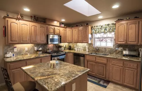 19240 Hollow Ln, Redding, CA 96003 photo 35
