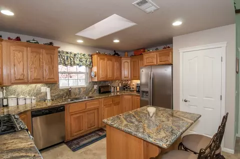 19240 Hollow Ln, Redding, CA 96003 photo 36