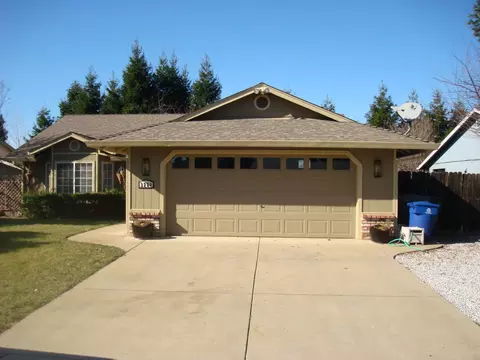 3280 Leonard St, Redding, CA 96002 photo 1