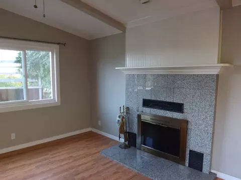 3861 Oro St, Redding, CA 96001 photo 3