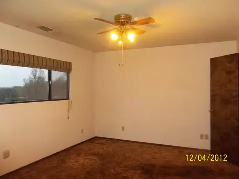 230 Woodcliff Dr, Redding, CA 96003 photo 12