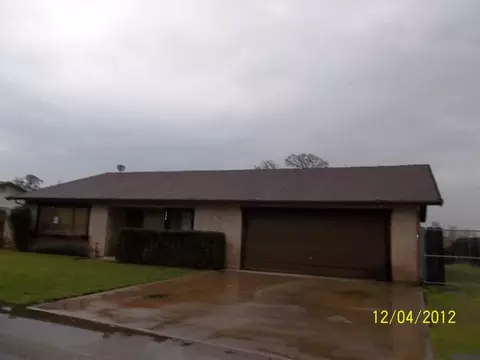 230 Woodcliff Dr, Redding, CA 96003 photo 2